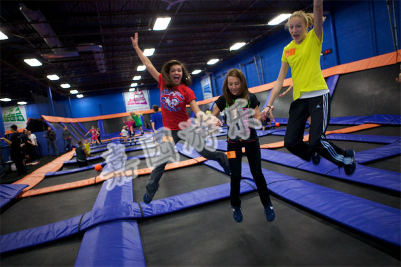 trampoline park (22).jpg