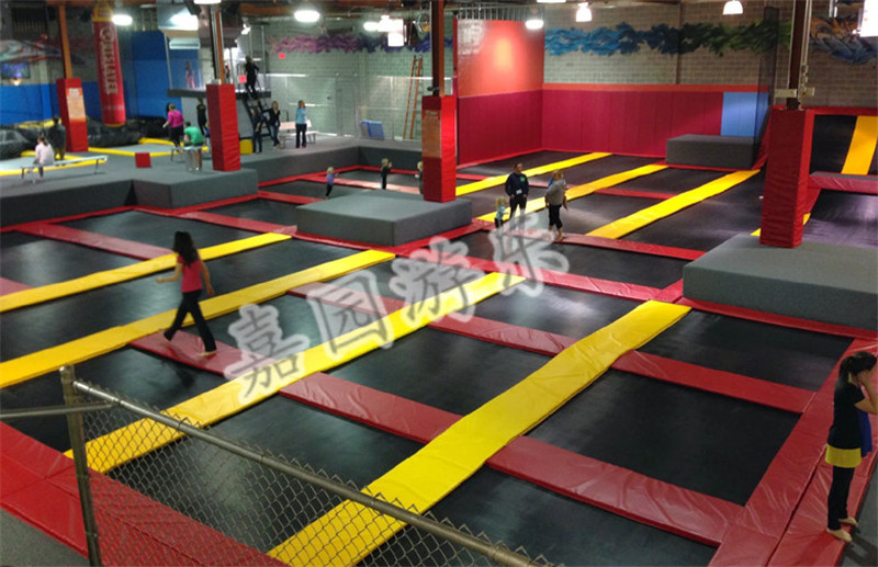 trampoline park (15).jpg